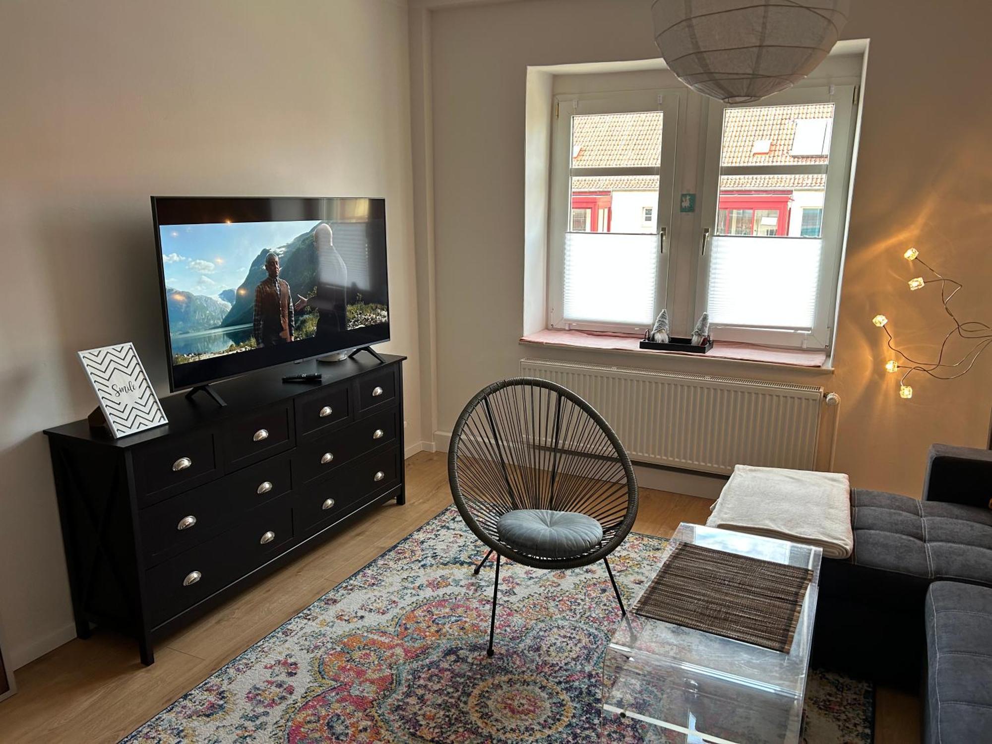Schoene Neue 4 Zimmer Wohnung Mit Sued-Balkon Bis 8 Personen Naumburg  Esterno foto
